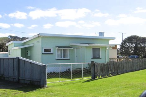 Photo of property in 2 Pataua Street, Pataua South, Parua Bay, 0192