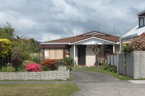 Photo of property in 8a Carnot Street, Glenholme, Rotorua, 3010