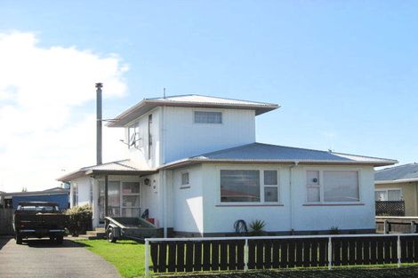 Photo of property in 10 Tawhero Street, Gonville, Whanganui, 4501