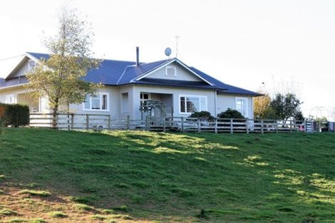 Photo of property in 183 Cowper Road, Dannevirke, 4976