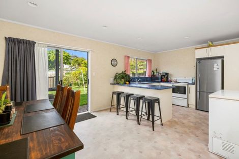 Photo of property in 15 Gilmore Street, Te Puke, 3119