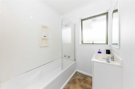 Photo of property in 1/11 Solveig Place, Randwick Park, Auckland, 2105