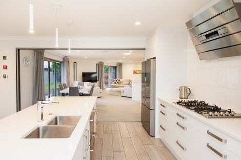 Photo of property in 27 Titoki Street, Palmerston North, 4414