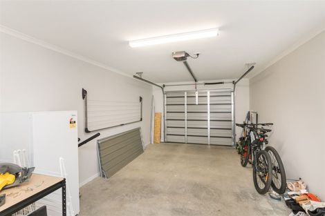 Photo of property in 5 Poplar Grove, Feilding, 4702