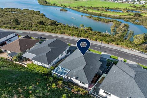Photo of property in 134 Arran Point Parade, Orewa, 0931