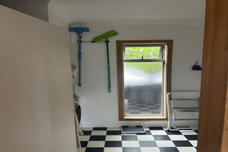 Photo of property in 12 Memorial Park Avenue, Haumoana, 4102