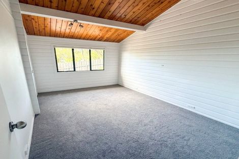 Photo of property in 8 Ngahere Views, Orewa, 0931