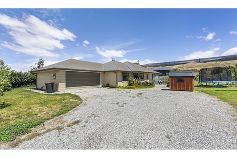 Photo of property in 17 Missy Crescent, Mount Pisa, Cromwell, 9383