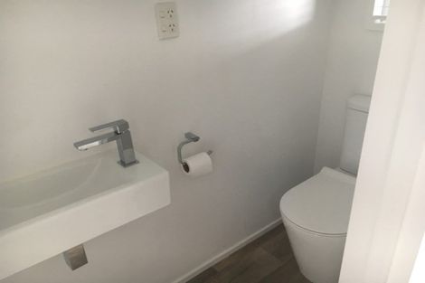 Photo of property in 66 Pitau Road, Mount Maunganui, 3116