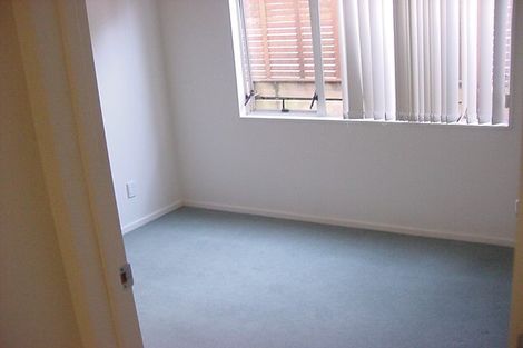 Photo of property in 1/57 Gladstone Road, Northcote, Auckland, 0627