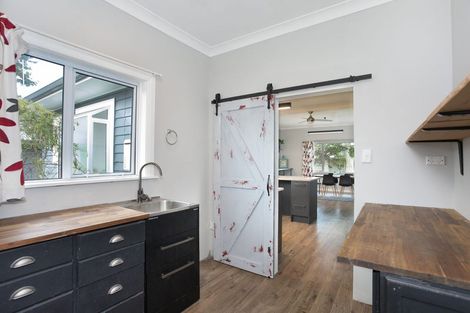 Photo of property in 11 Wilson Street, Bulls, 4818