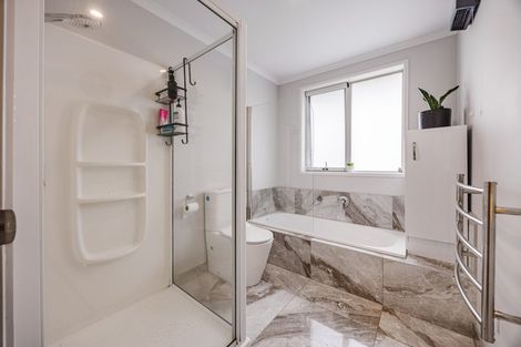 Photo of property in 99 Beatty Road, Pukekohe, 2120