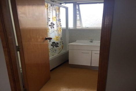 Photo of property in 52a Portman Road, Mount Wellington, Auckland, 1060