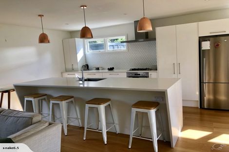 Photo of property in 10 Campbell Street, Sumner, Christchurch, 8081