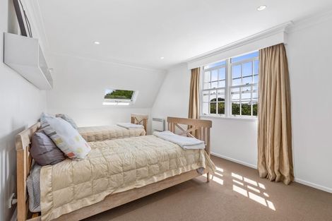 Photo of property in 26 Saltburn Road, Milford, Auckland, 0620