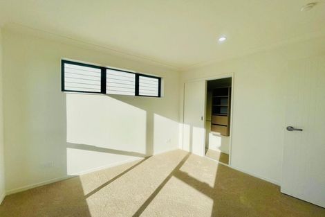 Photo of property in 8c Neems Place, Manurewa, Auckland, 2102