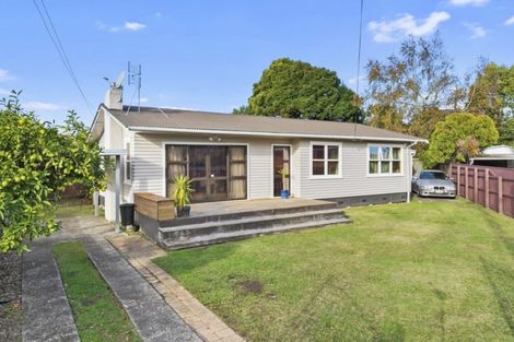 Photo of property in 18 Holloway Place, Forest Lake, Hamilton, 3200