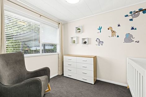 Photo of property in 50 Allington Road, Massey, Auckland, 0614