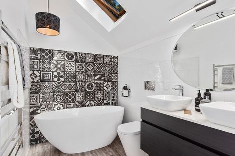 Photo of property in 47 Emlyn Place, Torbay, Auckland, 0630