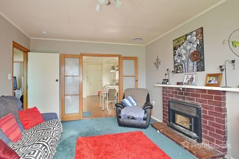 Photo of property in 70 Brandon Street, Featherston, 5710