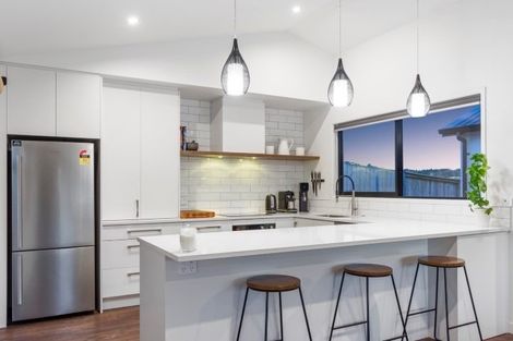 Photo of property in 18 Okataina Street, Pyes Pa, Tauranga, 3112