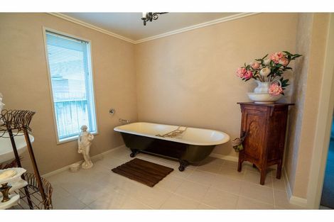 Photo of property in 124 Gimblett Place, Waikiwi, Invercargill, 9810