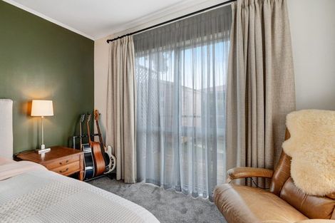 Photo of property in 71b Red Beach Road, Red Beach, 0932