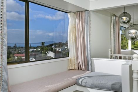 Photo of property in 43 Wyoming Avenue, Murrays Bay, Auckland, 0630