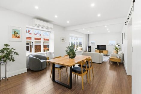 Photo of property in 104 Forbury Road, Saint Clair, Dunedin, 9012