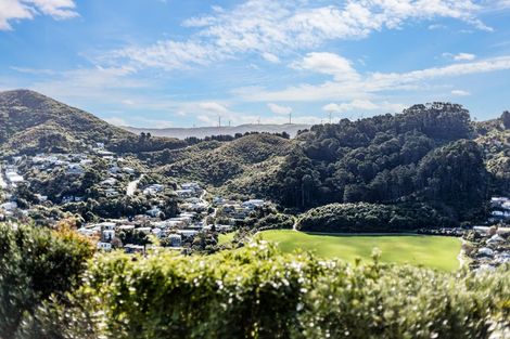 Photo of property in 21 Landsdowne Terrace, Karori, Wellington, 6012