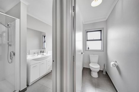 Photo of property in 5a James Drive, Bell Block, New Plymouth, 4312