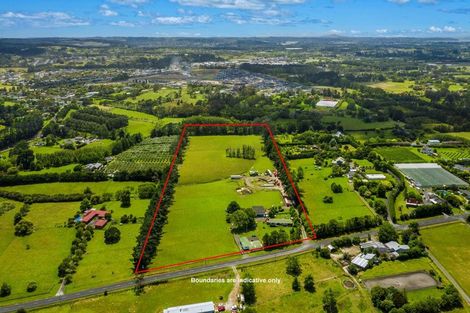 Photo of property in 43 Motu Road, Kumeu, 0891
