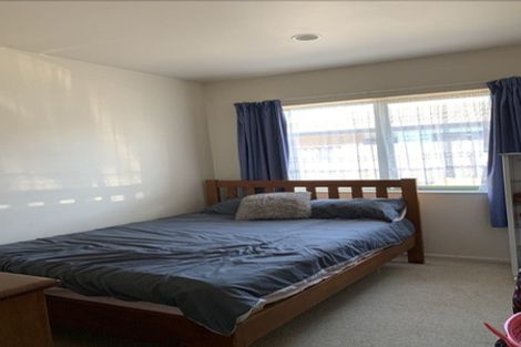 Photo of property in 29 Koru Street, Mangere Bridge, Auckland, 2022