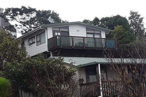 Photo of property in 16 Telstar Place, Beach Haven, Auckland, 0626