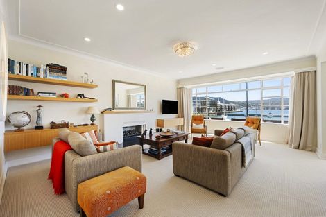 Photo of property in 90 Oriental Parade, Oriental Bay, Wellington, 6011
