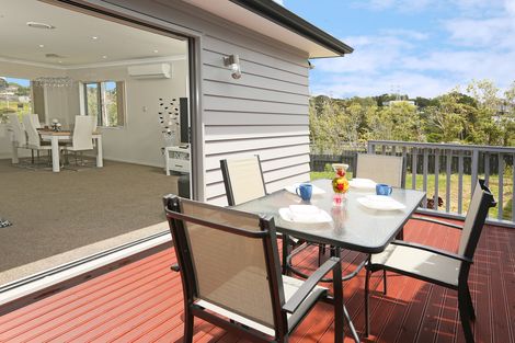 Photo of property in 16a Cedar Heights Avenue, Massey, Auckland, 0614