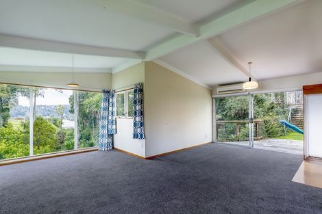 Photo of property in 57 Arapito Road, Titirangi, Auckland, 0604
