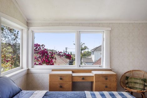 Photo of property in 1 Bayview Road, Hauraki, Auckland, 0622