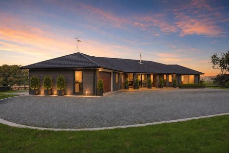 Photo of property in 49 Kanohi Road, Kaukapakapa, 0873