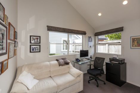 Photo of property in 37 Consort Close, Paraparaumu Beach, Paraparaumu, 5032