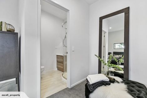 Photo of property in 14a Ropata Avenue, Point England, Auckland, 1072