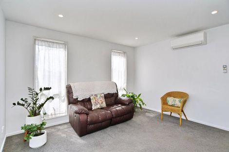 Photo of property in 27 Westpark Boulevard, Rangiora, 7400
