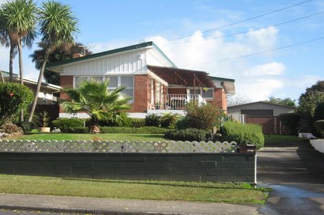 Photo of property in 18 Mckean Avenue, Manurewa, Auckland, 2102