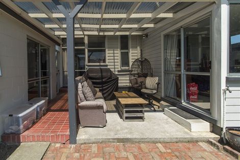 Photo of property in 10 Harris Street, Pleasant Point, 7903