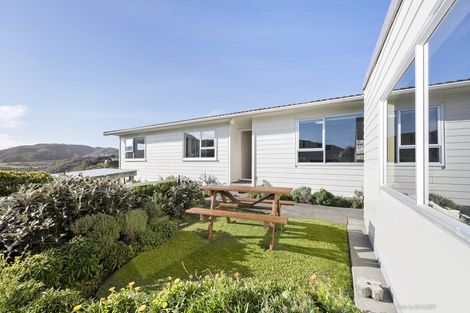 Photo of property in 18 Welland Place, Island Bay, Wellington, 6023