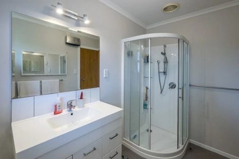 Photo of property in 27 Bell Street, Otaki, 5512