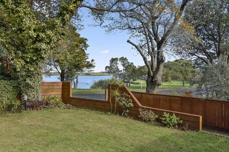 Photo of property in 1/15 Roys Road, Weymouth, Auckland, 2103