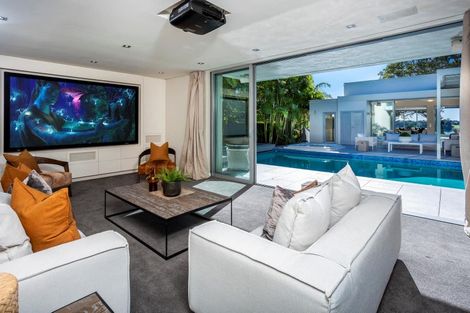 Photo of property in 15 Lake View Road, Takapuna, Auckland, 0622