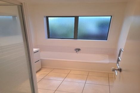 Photo of property in 18a George Crescent, Buckland, Pukekohe, 2677