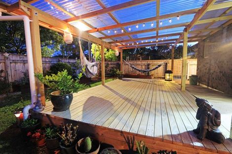 Photo of property in 1/8 Koromiko Street, New Lynn, Auckland, 0600